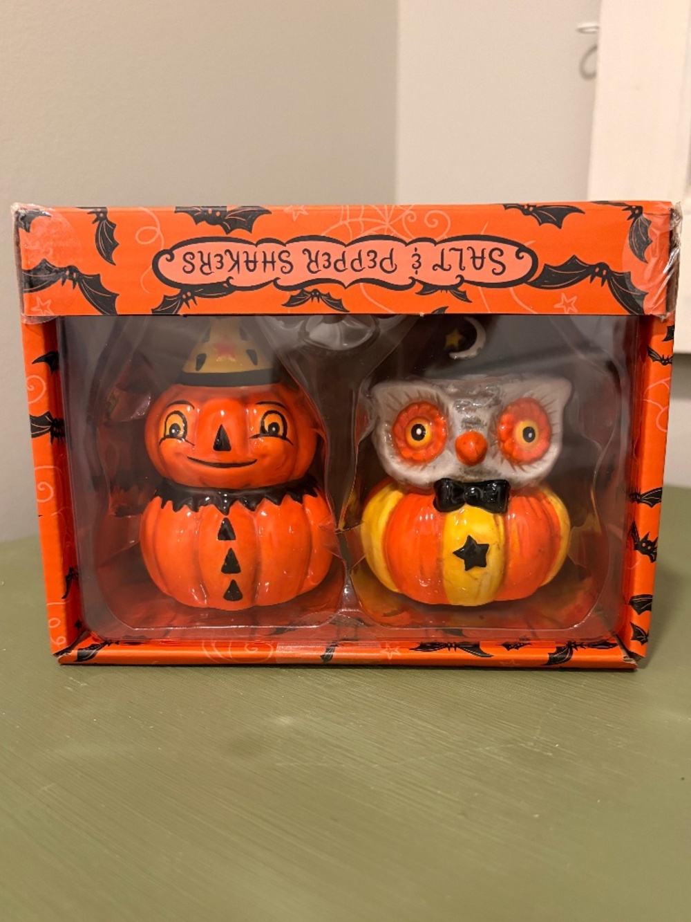 Johanna Parker Halloween Salt Pepper Shaker Set Pumpkin Owl Carnival Cottage NIB